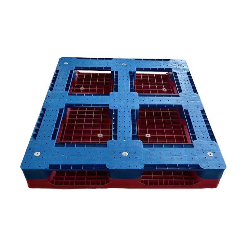 Custom sized plastic pallets