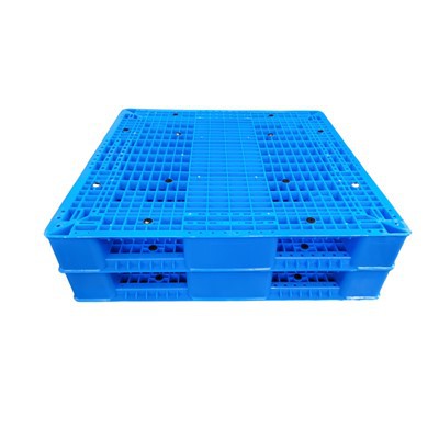 Pallet Tiga Pelari Dengan Keluli